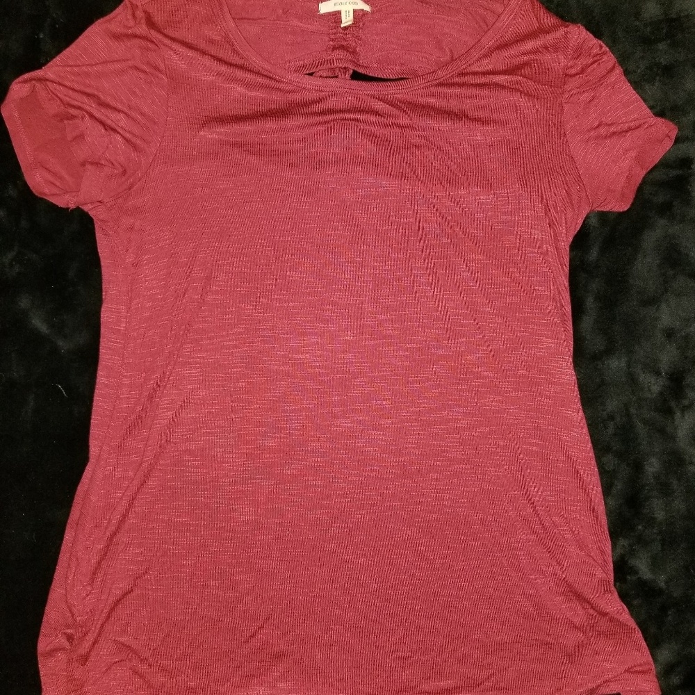 Maroon Maurice size medium top with cute back